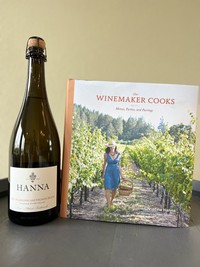 2021 HANNA Sparkling Sauvignon Blanc & Cookbook Bundle