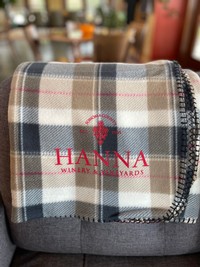 Blanket Hanna Logo Plaid